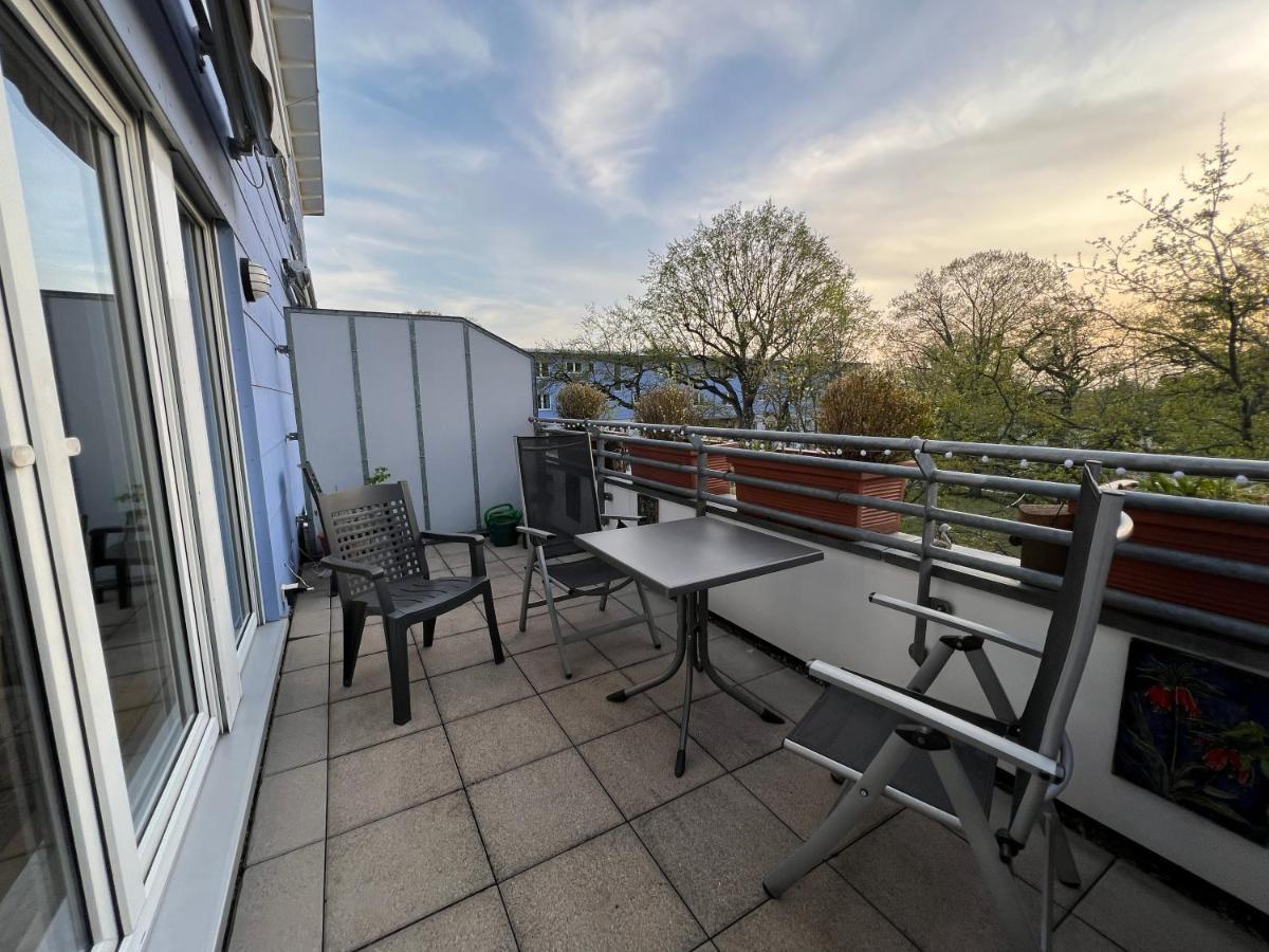 Maisonette Penthouse: Spacious 8-Person Retreat with Netflix & Terrace Karlsruhe Exterior photo